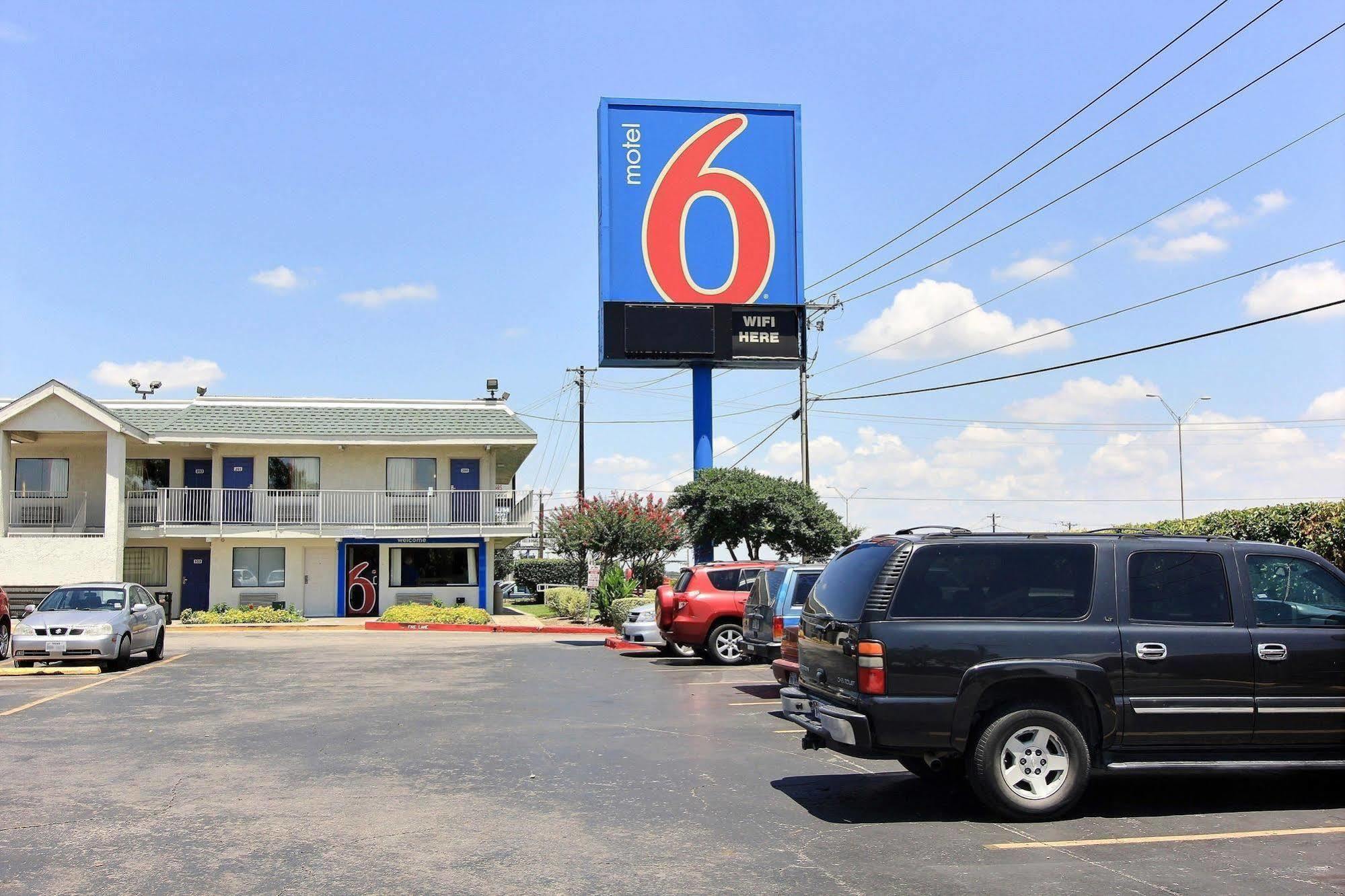 Motel 6-Austin, Tx ภายนอก รูปภาพ