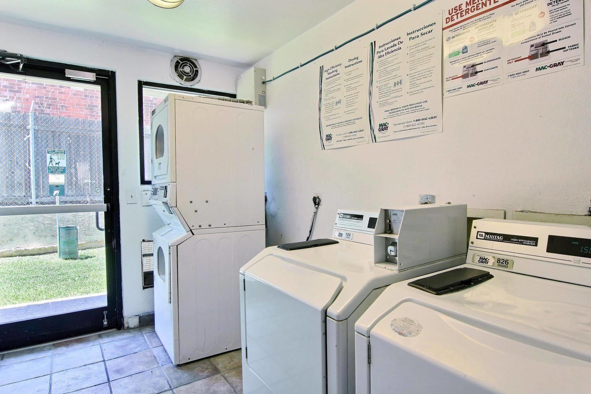 Motel 6-Austin, Tx ภายนอก รูปภาพ